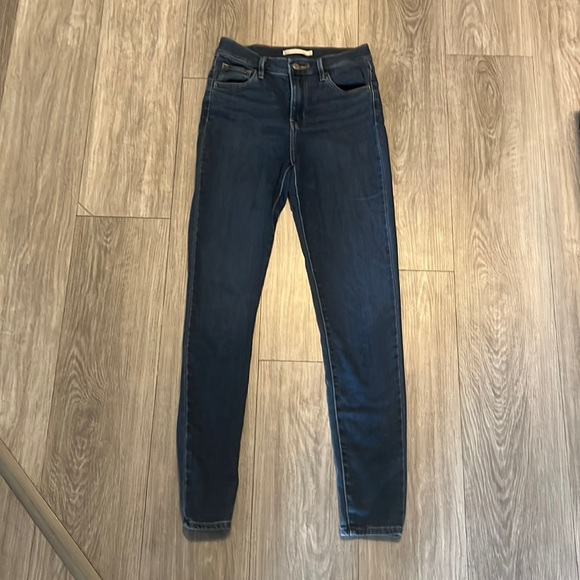 Levi’s 720 Stretch High Rise Super Skinny Jeans - Picture 2 of 10